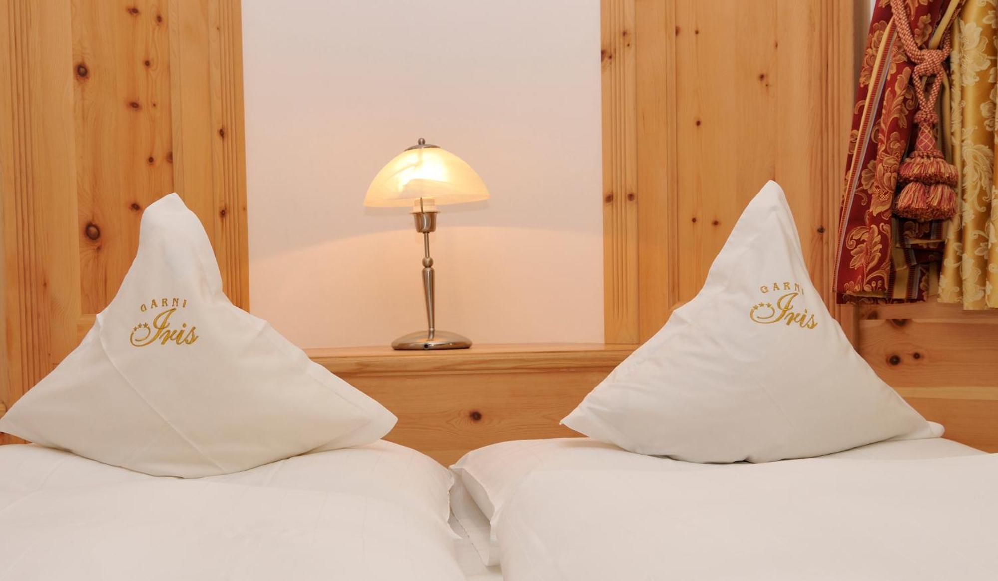 Garni Hotel Iris Σέλβα ντι Βαλ Γκαρντένα Εξωτερικό φωτογραφία