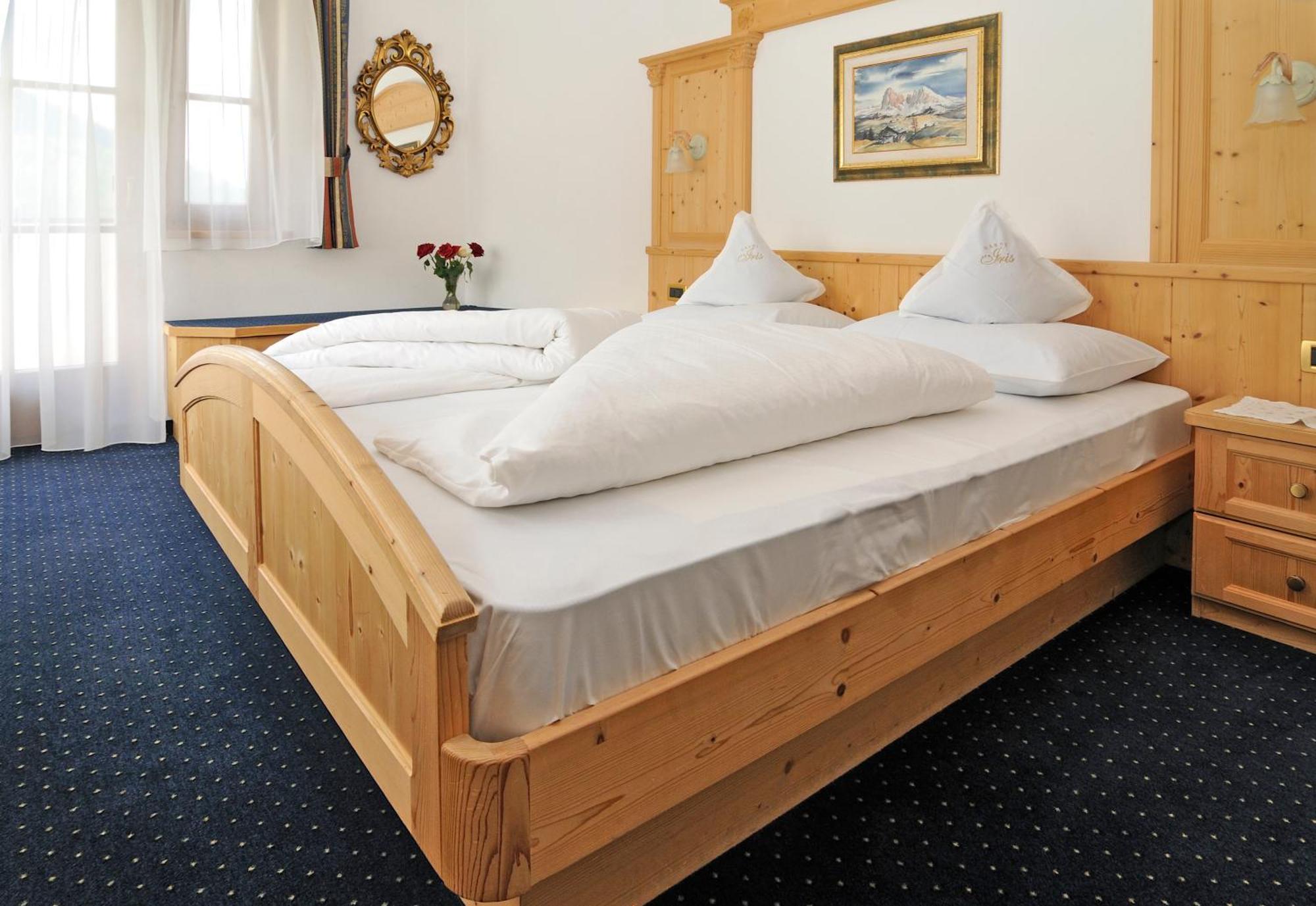 Garni Hotel Iris Σέλβα ντι Βαλ Γκαρντένα Εξωτερικό φωτογραφία